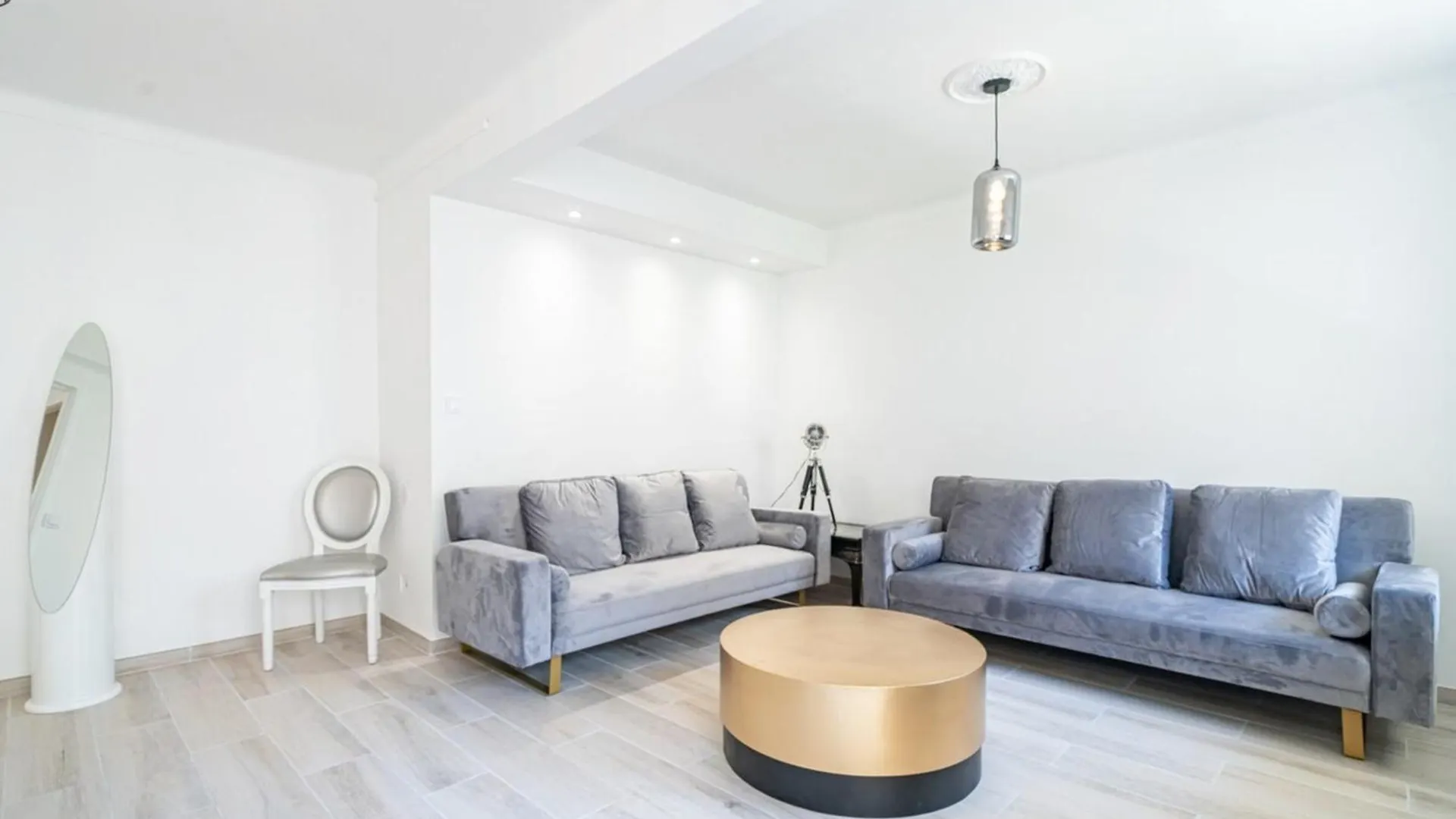 Brand New 2 Bedroom In The Heart Of Cannes Apartment