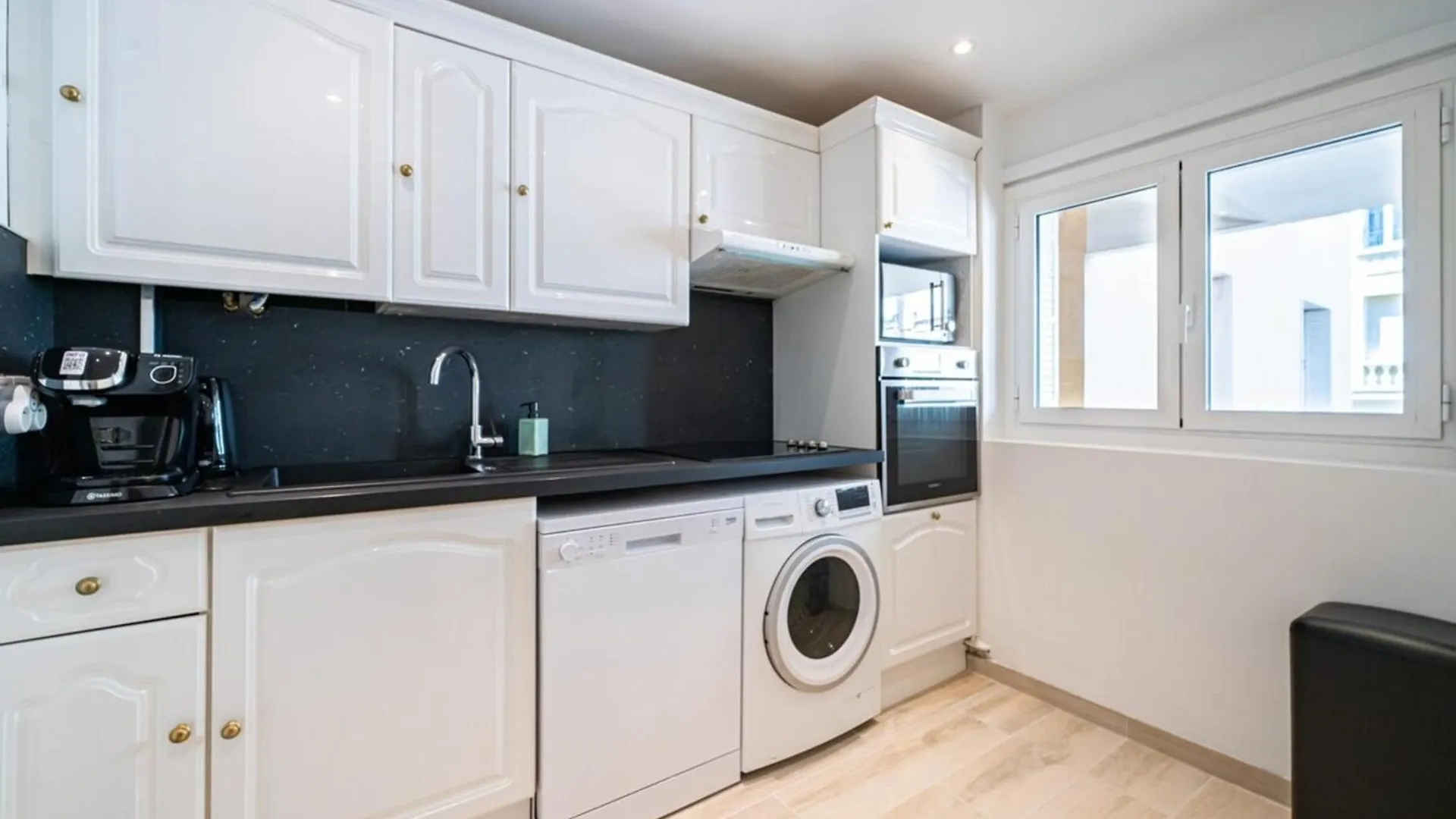 Apartment Brand New 2 Bedroom In The Heart Of Cannes